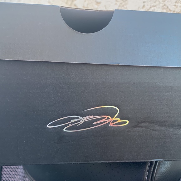 Nike LeBron Witness 4 - Picture 4 of 11